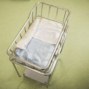 Sempre più pillole, sempre meno obiettori: come cambia l’aborto in Italia