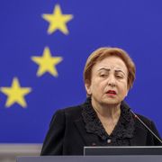La Nobel iraniana Ebadi: «Il regime resiste, la guerra civile è un rischio da scongiurare»