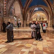 Le spoglie mortali di san Francesco sono state riposte. Ecco l'eredità che ci lasciano