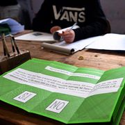 Referendum: exit poll, testa a testa con il No in lieve vantaggio