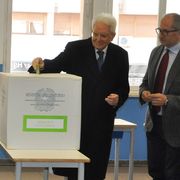 Referendum, affluenza boom. E per i sondaggisti l'esito è «imprevedibile»