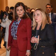 Dalla premier una mossa tardiva, eredità di lezioni non ascoltate