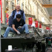 Lavoratori dell'industria bellica italiana