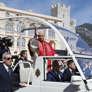Il Papa dal Principato di Monaco: la ricchezza non sia trattenuta ma ridistribuita