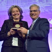 Nel nome di ogni vita: a Marina Casini il premio mondiale per la dignità umana