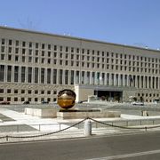 Governo e opposizione unite dallo sdegno. Convocato l'ambasciatore di Israele