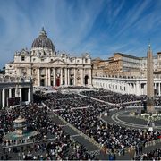 Rudelli, Rajič, Peña Parra: Leone XIV e il riassetto della Curia Romana