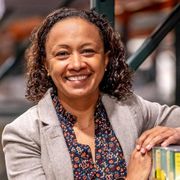 Via carne, poi la frutta e il latte. Elsy e la fame nell’America ricca