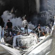 In Libano è una carneficina. «Centinaia di morti, colpiti obiettivi civili»