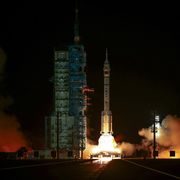 Il lancio della missione spaziale Shenzhou-21 nell'ottobre del 2025