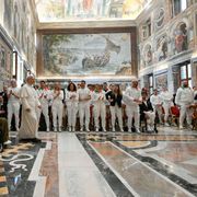 «Vincere senza umiliare, perdere senza perdersi»: cosa ha detto il Papa agli atleti di Milano Cortina