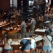 Bar e ristoranti tirano ancora. Il problema è trovare addetti