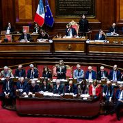 Battute per i social, nessuna mano tesa: in Parlamento è iniziata la campagna elettorale