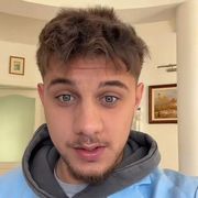 L’influencer Oszkar Kallai su TikTok