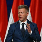Magyar è stato un «rivelatore di scandali»: così ha convinto gli ungheresi stufi di Orban