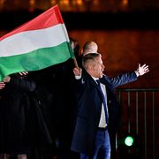 Peter Magyar, il leader dell'opposizione, dopo la vittoria