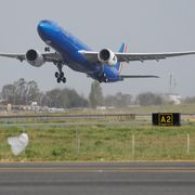 Perché l'Europa rischia davvero di restare a terra: la metà del "jet fuel" arriva dal Golfo