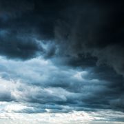 Quella «manciata di tiranni» e una poesia che trova risposte