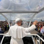 Il messaggio di Leone dall'Africa: la Chiesa presidio di democrazia