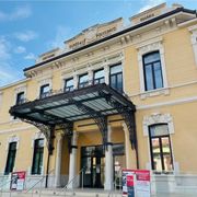 Da Gaza a Milano, la storia di Aisha salvata con un trapianto di rene al Policlinico