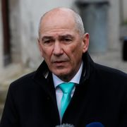 A un mese dal voto la Slovenia è senza governo: torna in scena l'ex premier filo-Orbán