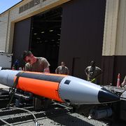 La grande finanza fa retromarcia e torna a investire sulle armi nucleari