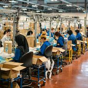 In America i lavoratori sono sempre più stressati: la parola più cercata è "sopraffatto"