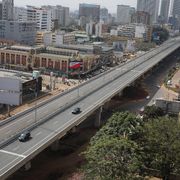 In Kenya c'è un'autostrada costruita dai cinesi che è una cattedrale nel deserto