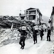 La scossa, i morti, i volontari, la ricostruzione: il Friuli ricorda il terremoto 50 anni dopo