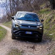 Suzuki e-Vitara: la prova del Suv elettrico che non teme il fango