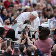 Il Papa: «Denunciamo il male e annunciamo la pace»