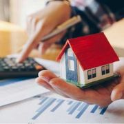 Casa, boom di compravendite e mutui ma scarsa l'offerta