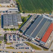 Assunzioni nel digitale, nell'elettrico e nel vetro