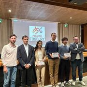 I premiati nell'ambito del “Progetto Fosbury” insieme al presidente del Forum delle associazioni familiari Adriano Bordignon (a destra)