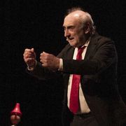Con Novara la pedagogia si fa teatro: «Educare non è improvvisare»