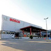 Bosch investe su Bari: così il "vecchio" diesel rafforza competenze e occupazione