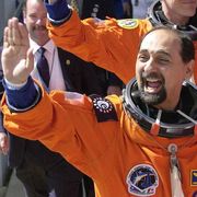 Umberto Guidoni: «Fra le stelle ho visto Marte. E me stesso»
