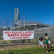 I familiari delle vittime della Terra dei fuochi:
«Il Papa a casa nostra,
gioia che vince la paura»