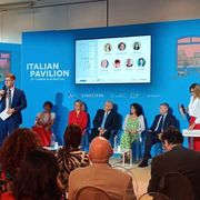 A Cannes il racconto su una malattia rara: «La ricerca e le relazioni al centro della cura»