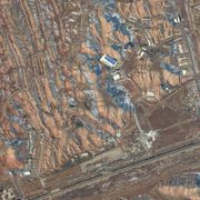 Un’immagine satellitare mostra i danni al complesso militare iraniano di Parchin dopo i raid israeliani e statunitensi