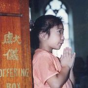 Quel cartello fuori dalle chiese in Cina:  «Ingresso vietato ai minori»