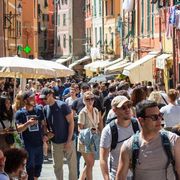Cinque Terre, non basta gestire i flussi: occorre salvare l’identità