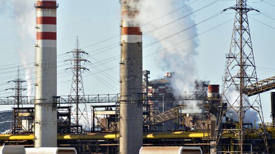 Impianti fermi per manutenzione e vertice sugli esuberi: per l'ex Ilva l'ora della verità