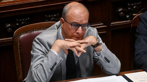 Il ministro Giuseppe Valditara alla Camera