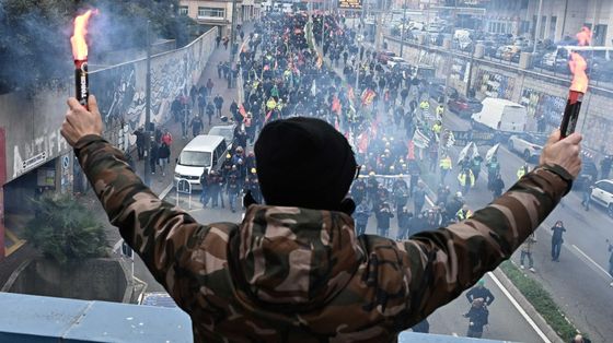 Perché Genova (con l'ex Ilva) oggi è il cuore della protesta dei lavoratori