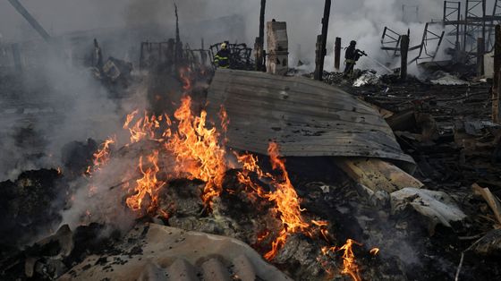 Ucraina: massiccio attacco aereo russo, tre feriti nella regione di Kiev