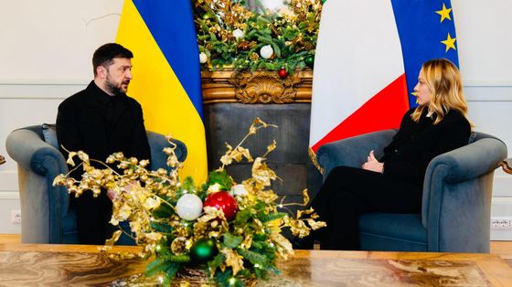 Zelensky a Roma: «Grati a Meloni per il sostegno italiano e gli sforzi per la pace»