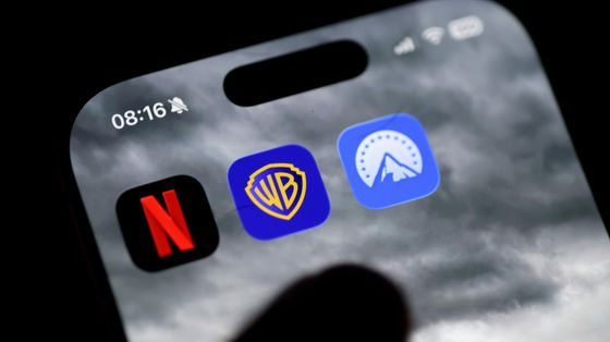È battaglia per la Warner Bros:
in gioco ci sono streaming e diritti tv