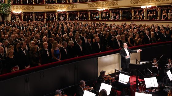 Il maestro Chailly stabile dopo il malore alla Scala