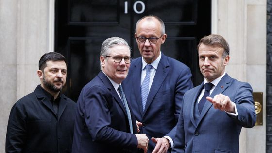 Per l'Ucraina una "tregua di Natale" e una pace alla coreana: a che punto sono le trattative